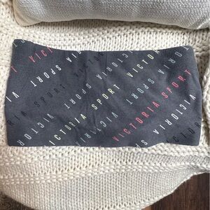 Victoria Sport Gray Logo Bandeau